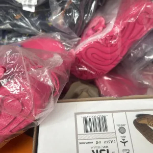 Shoes/sneakers - shoes - 1pallet, 221pcs