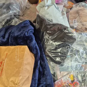 Apparel - clothes - 1pallet, 538pcs
