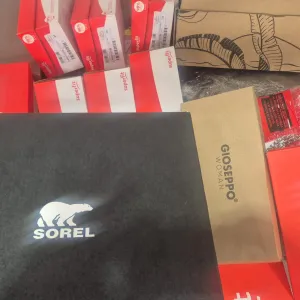 Shoes/sneakers - shoes - 1pallet, 215pcs