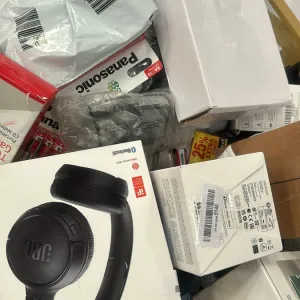 Electronics - DJI, Beats, Apple - Returns - 1pallet, 536p