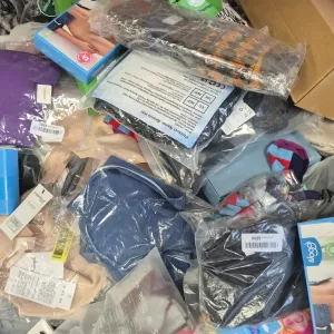 Apparel - clothes - 1pallet, 523pcs